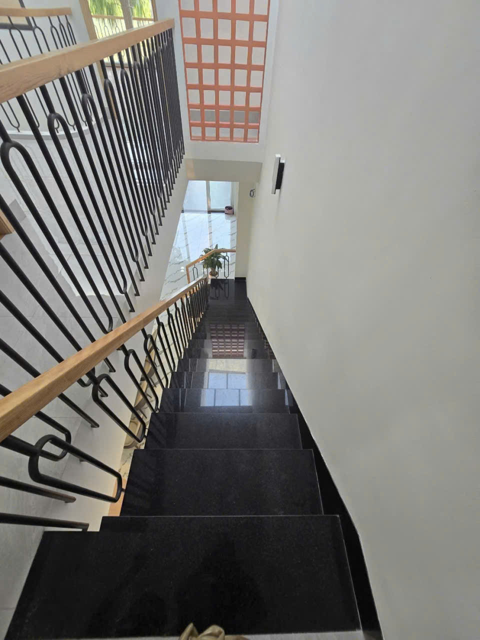 Bán 2 nhà mới xây Phước Vân dt 115m2 , 1 lầu,4pn,3wc hướng Đông Bắc giá 2,75 tỷ / căn 13