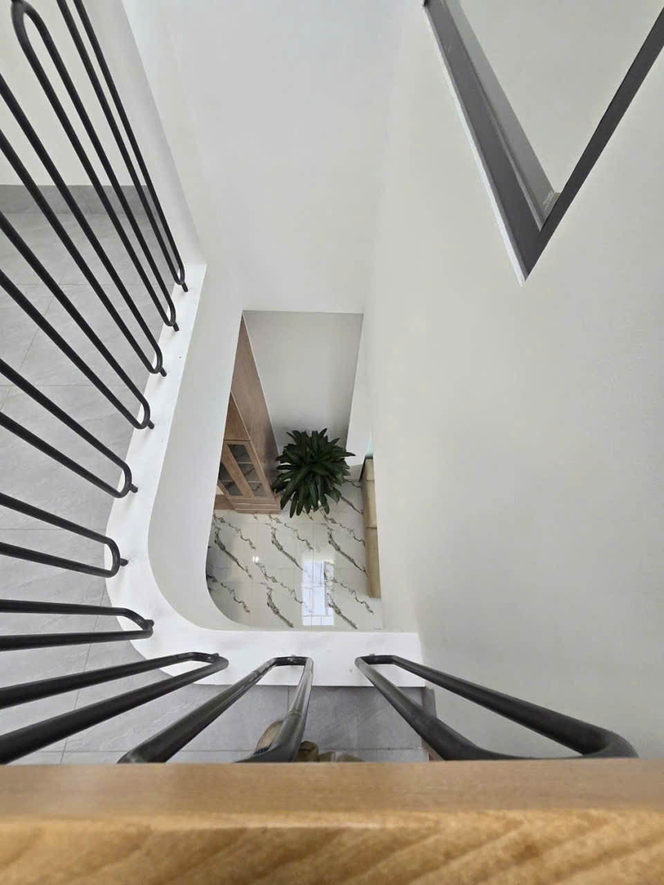 Bán 2 nhà mới xây Phước Vân dt 115m2 , 1 lầu,4pn,3wc hướng Đông Bắc giá 2,75 tỷ / căn 20