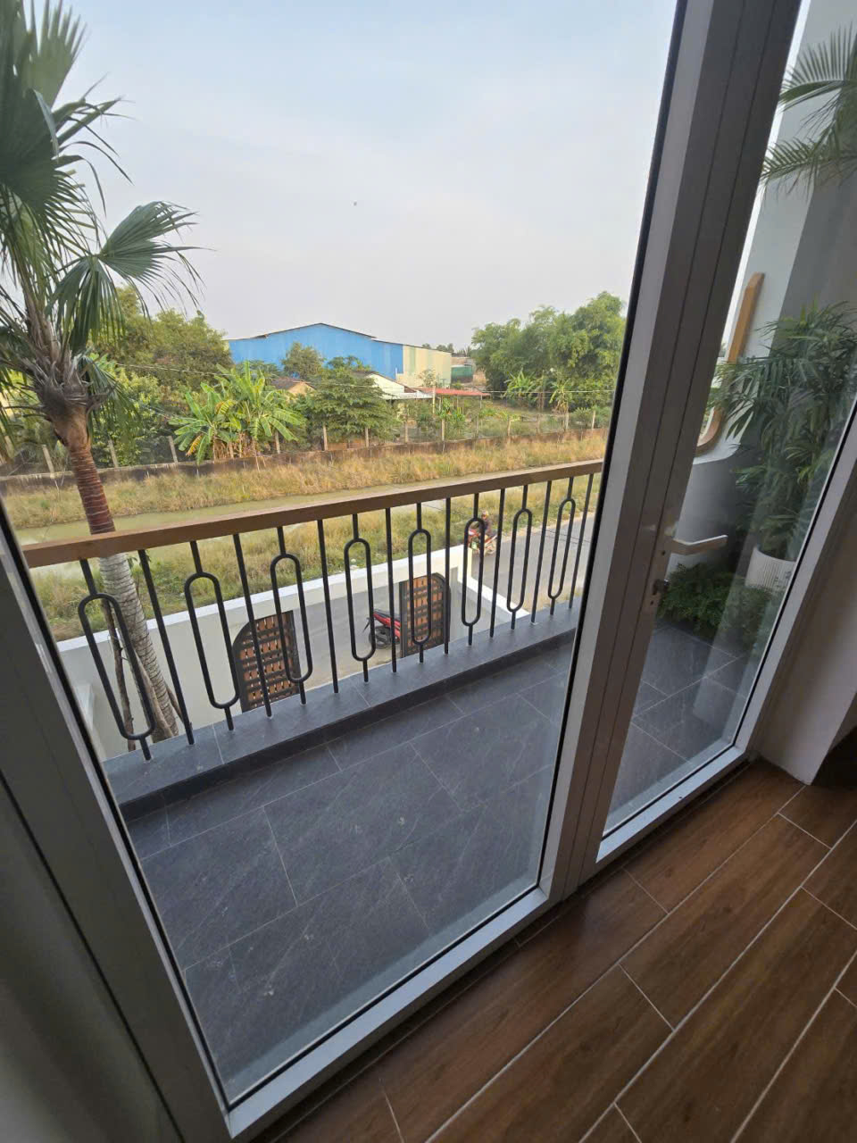 Bán 2 nhà mới xây Phước Vân dt 115m2 , 1 lầu,4pn,3wc hướng Đông Bắc giá 2,75 tỷ / căn 21