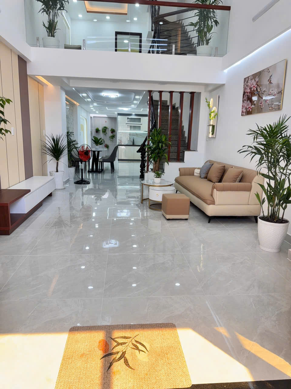 Bán nhà mới xây 832/....Chiến Lược, Bình Trị Đông dt 72m2 ,2 lầu, 5pn,4wc giá 6,85 tỷ 2