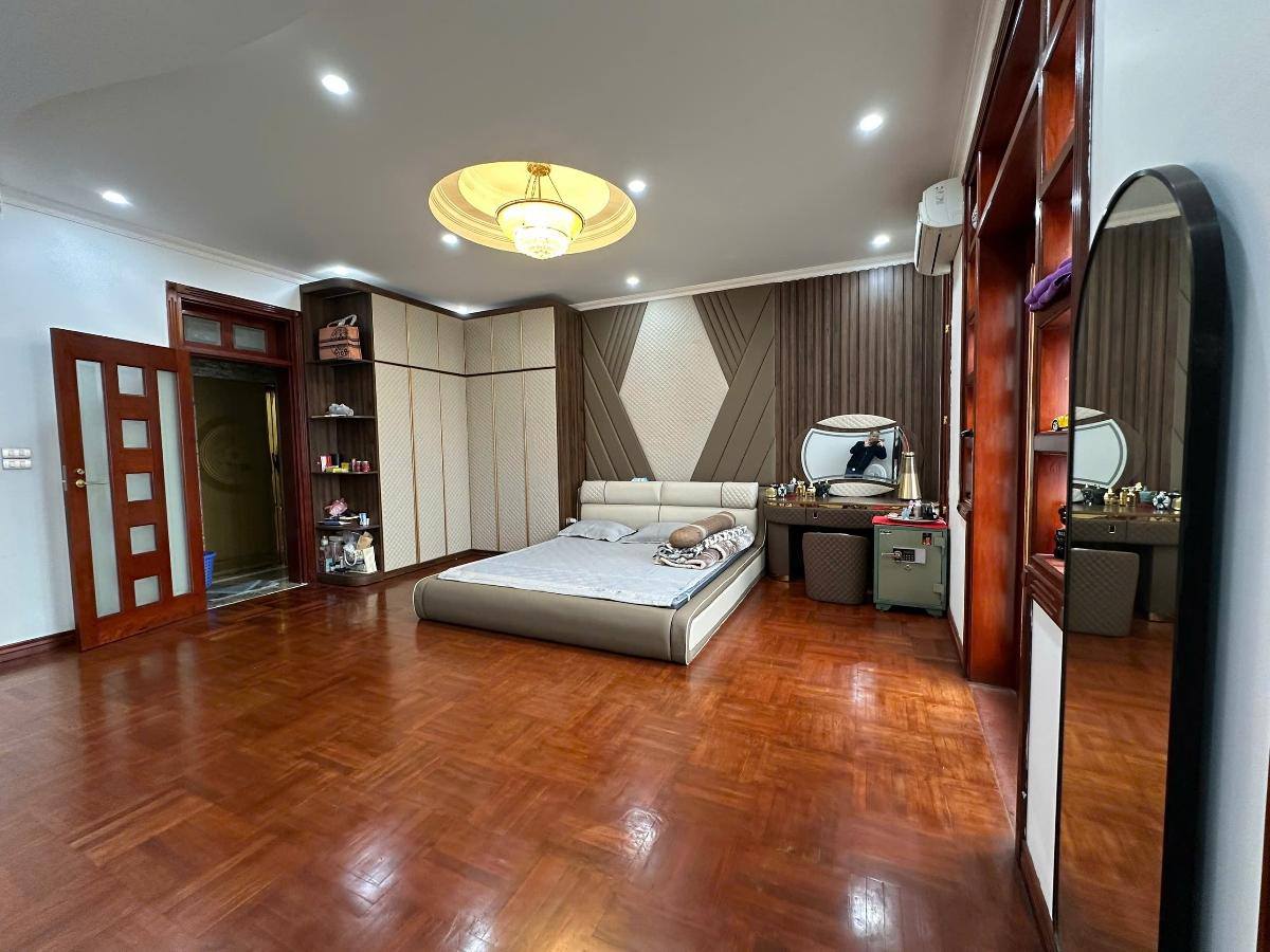 BÁN NHÀ NGUYỄN THỊ ĐỊNH, DT60M2 MT5M, GẦN PHỐ, OTO TRÁNH, KINH DOANH , VP, 36.X TỶ 5