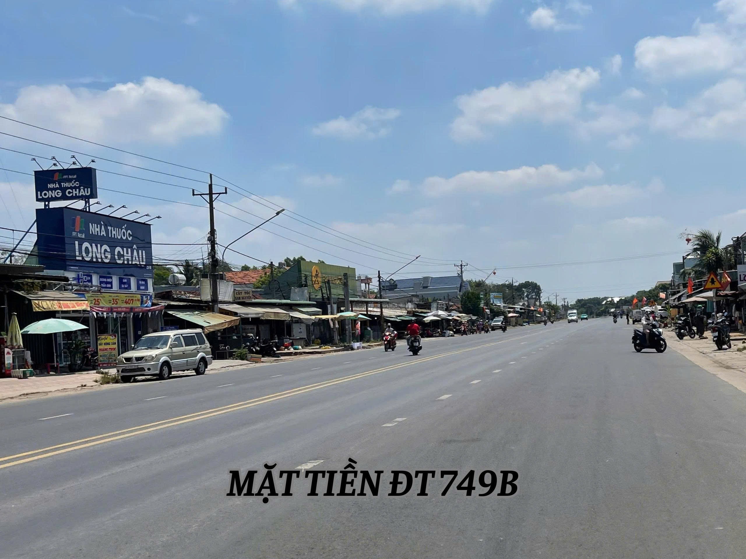 Đất đẹp xây nhà xung quanh đầy đủ tiện ích ngay trung tâm Chơn Thành 4