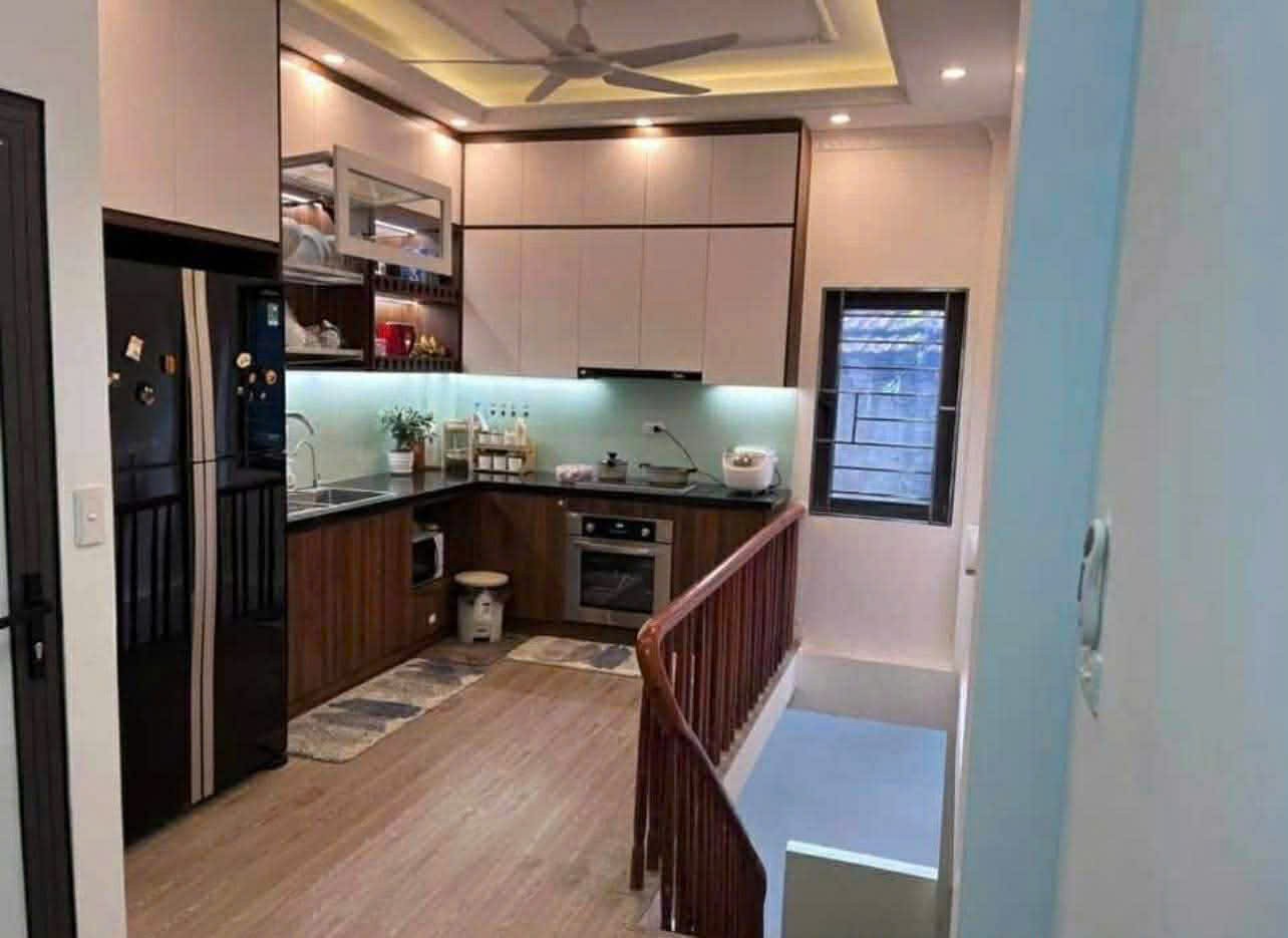 ĐẶNG VĂN NGỮ – DIỆN TÍCH 56M² – 4 TẦNG – MẶT TIỀN 6M 2