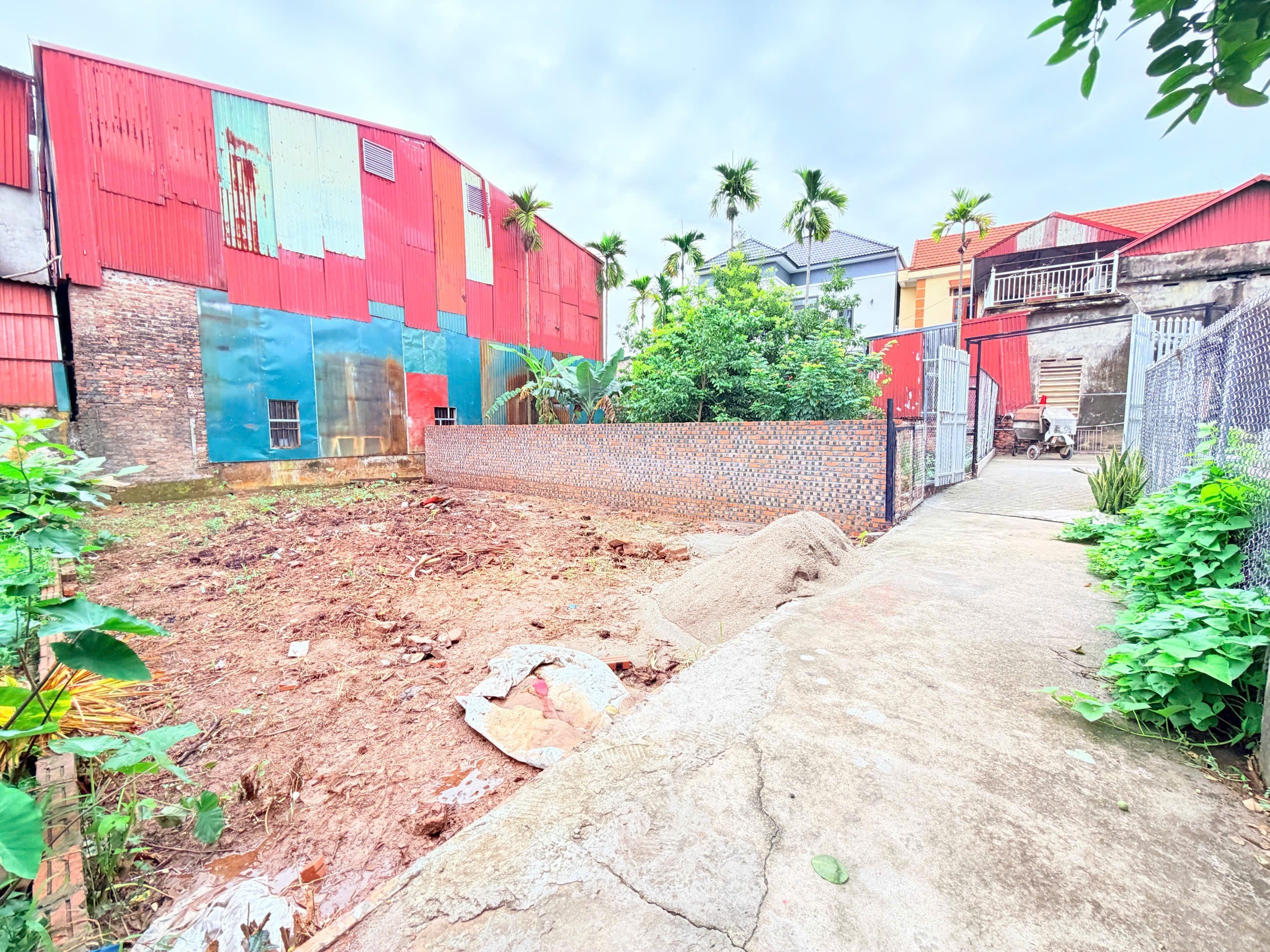 MUỐN GỬI B.ÁN 95M TRUNG CHÂU B _ LIÊN MINH _ HÀ NỘI 2