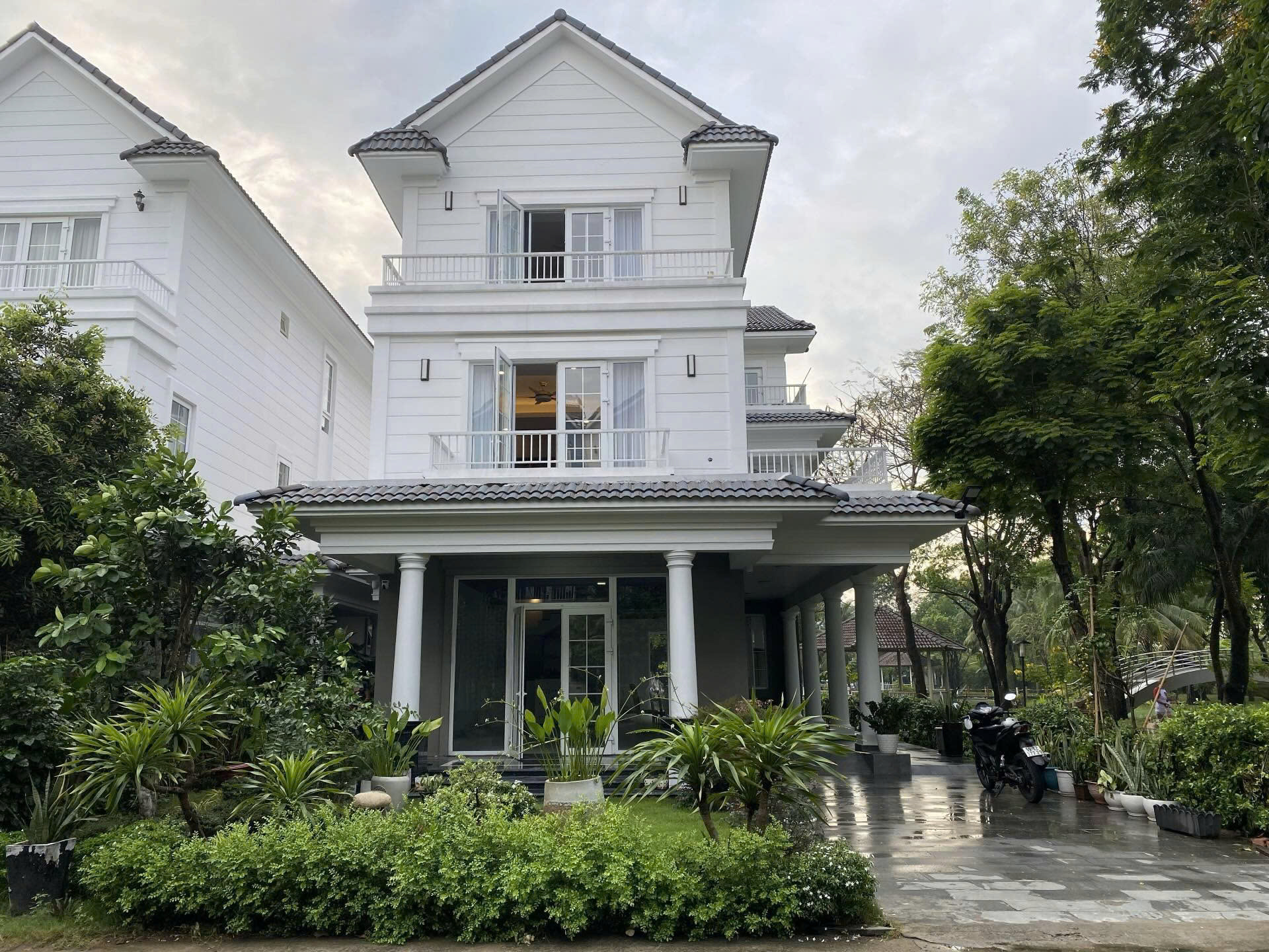 Cho thuê Biệt thự Phường Phú Hữu, Quận 9, Diện tích 360m², Giá 055 Triệu/tháng 11