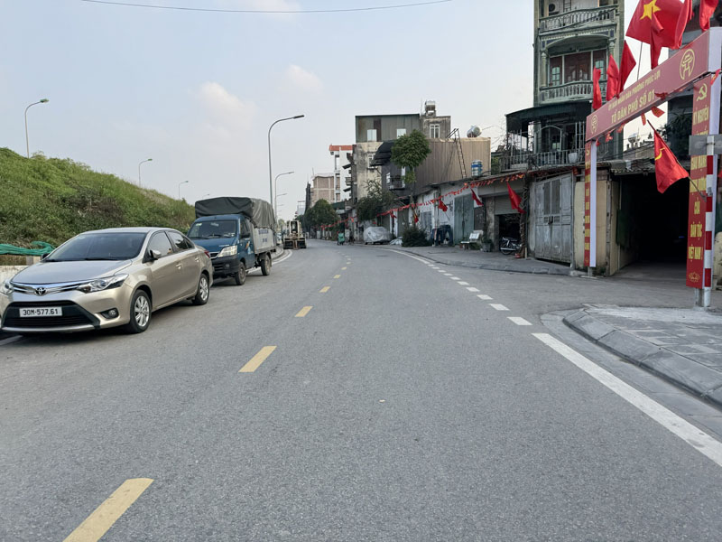 Bán đất Phúc Lợi 60m2: mặt tiền rộng 4,5m - 3 ô tô tránh - mặt đường Đê Vàng kinh doanh 4