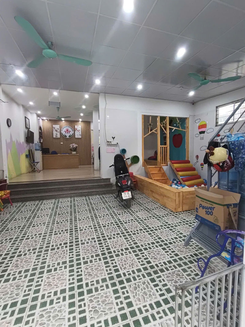 Cần bán 102m2 nhà 4 tầng mặt phố Chính Trung, Gia Lâm. Đang cho thuê dòng tiền ổn định 7