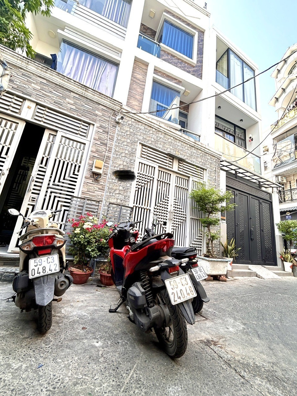 BÁN NHÀ Đ.TÔN ĐẢN 4 TẦNG VÀO Ở NGAY- NGANG ĐẸP 4.2M- CHỈ 5.2T- LƯU THÔNG Đ.SỐ- KHÁNH HỘI- HOÀNG 5