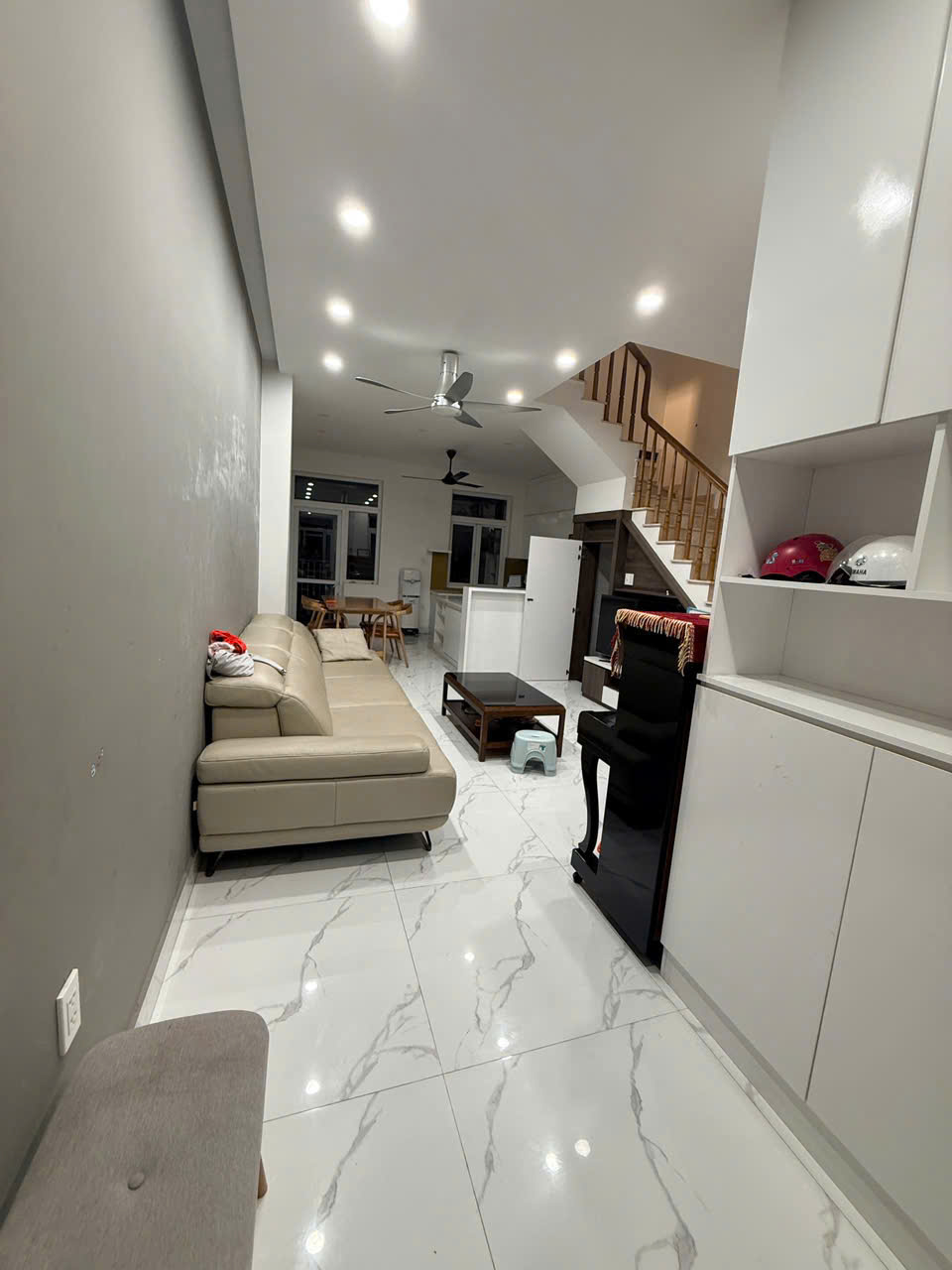 Cho thuê Nhà mặt tiền Quận 9, Hồ Chí Minh, Diện tích 75m², Giá Thương lượng 5