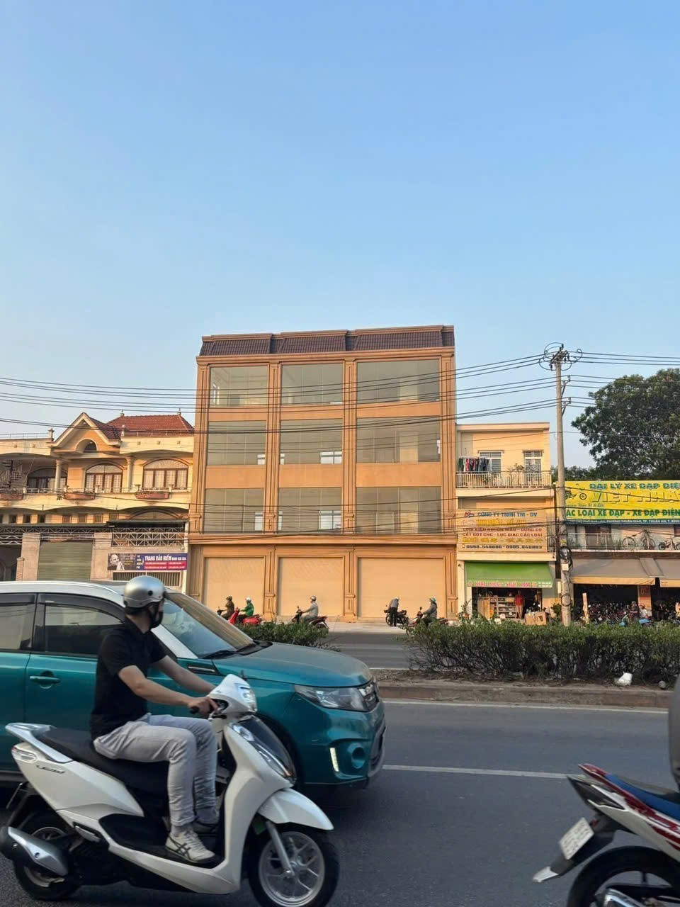 Cho thuê Nhà mặt tiền Thuận An, Bình Dương, Diện tích 200m², Giá Thương lượng 2