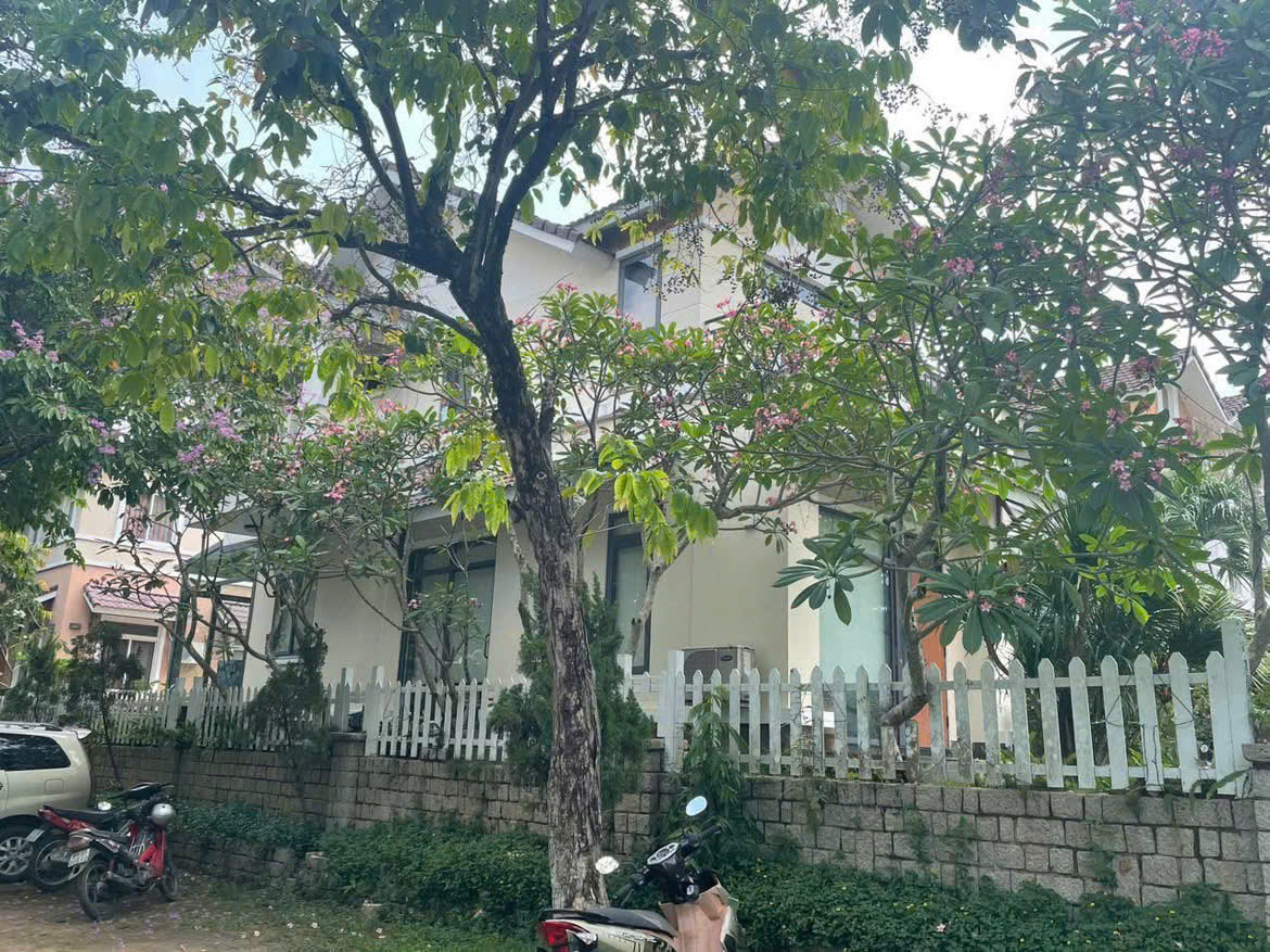 Cần bán Biệt thự Thủ Đức, Hồ Chí Minh, Diện tích 240m², Giá 018 Tỷ 4