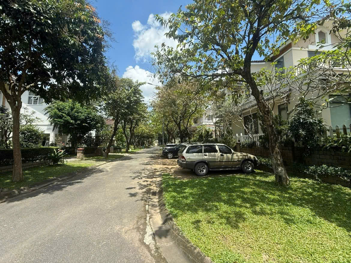 Cần bán Biệt thự Thủ Đức, Hồ Chí Minh, Diện tích 240m², Giá 018 Tỷ 5