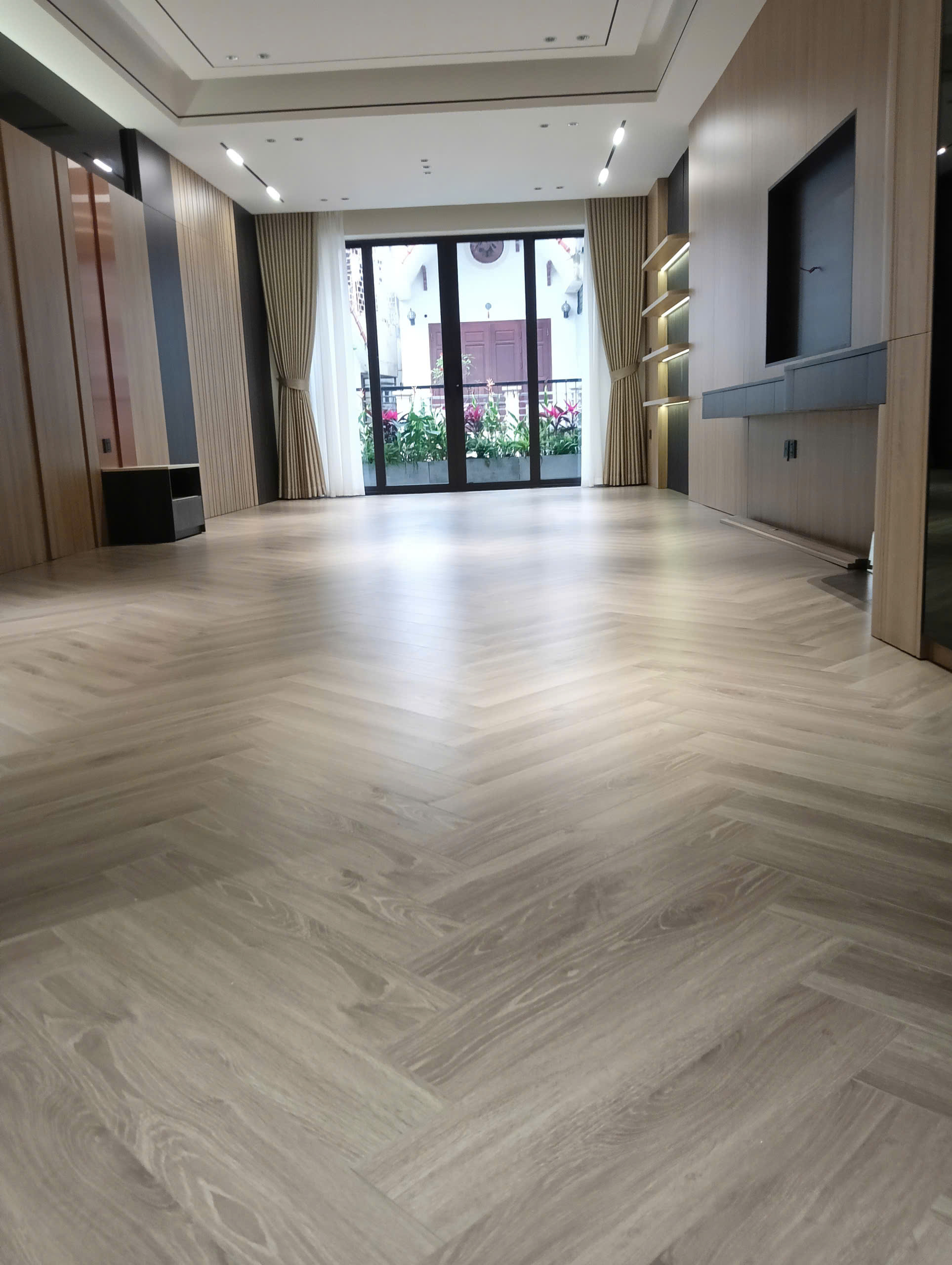 Bán nhà khu phân lô đường Nguyễn Văn Cừ - Long Biên - HN. 5