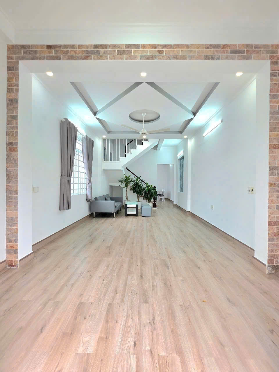 Mặt Tiền Chính Kinh Doanh 4 Tỷ 86 - SHR Gốc 2 Mặt Tiền 4 5