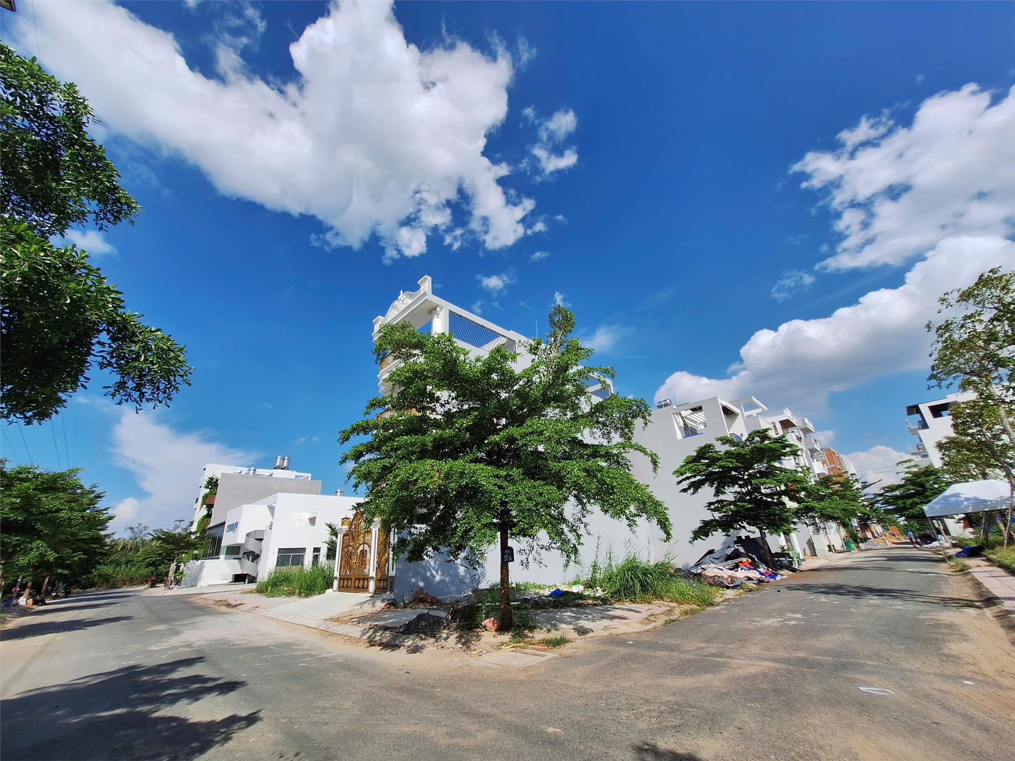 NHÀ CÓ THÁNG MÁY, 2 MẶT TIỀN, HẺM XE HƠI LÊ VĂN LƯƠNG, HƠN 13 TỶ 3