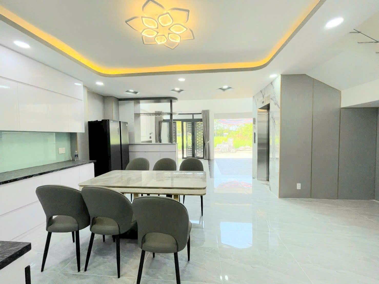 NHÀ MỚI 5 TẦNG, XE HƠI ĐẬU TRONG NHÀ, 7X12M, FULL NỘI THẤT 2