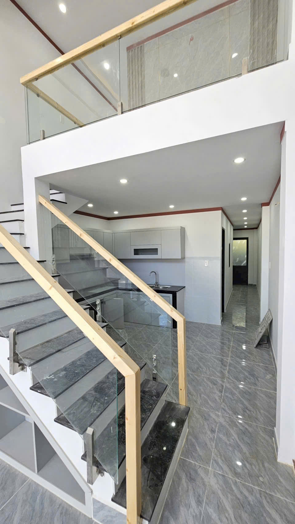 Nhà 1 Trệt 1 Lửng 3PN gần Lavender – GIÁ 1 TỶ 750TR