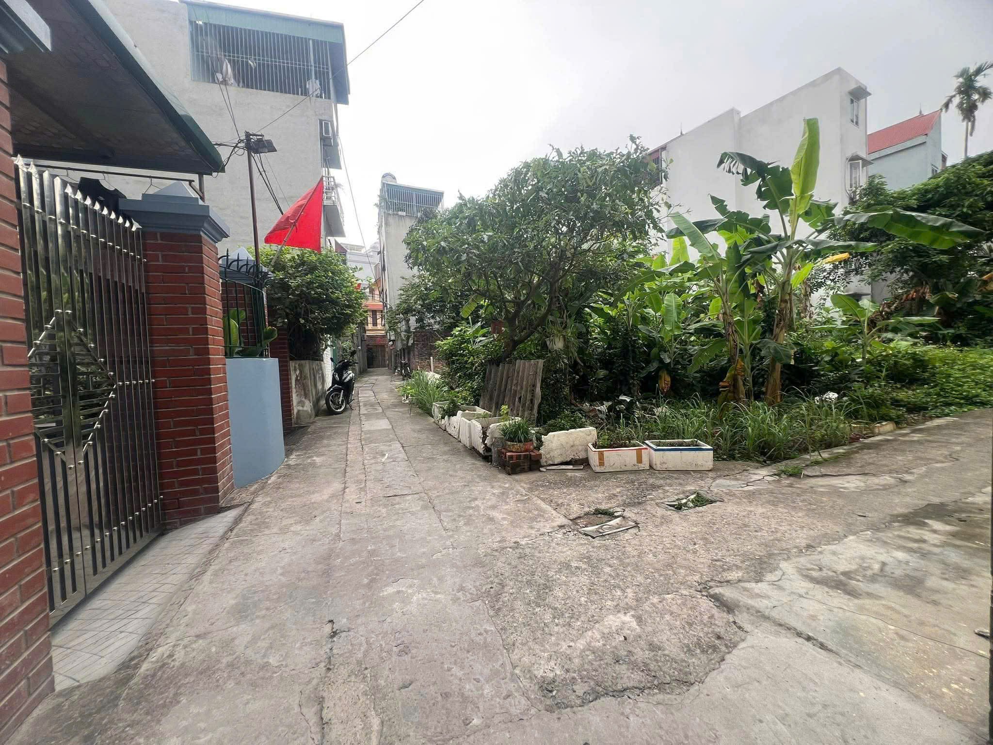 HIẾM! ĐẤT LAI XÁ – 20M RA Ô TÔ TRÁNH – 200M QL32 – XÂY CCMN QUÁ ĐỈNH