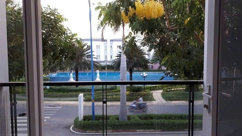 Cần bán Nhà mặt tiền Quận 9, Hồ Chí Minh, Diện tích 80m², Giá 9.8 Tỷ