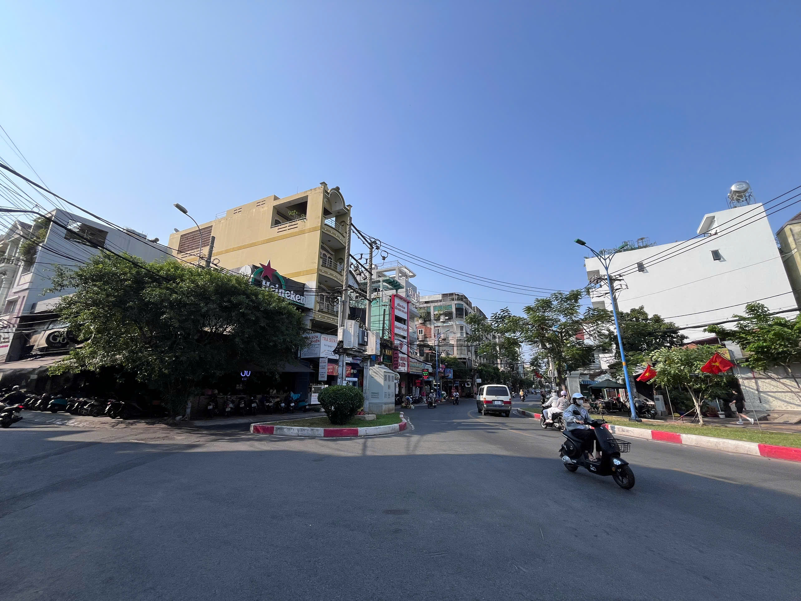 Cho thuê Nhà mặt tiền Tân Bình, Hồ Chí Minh, Diện tích 177m², Giá 100 Triệu/tháng 2