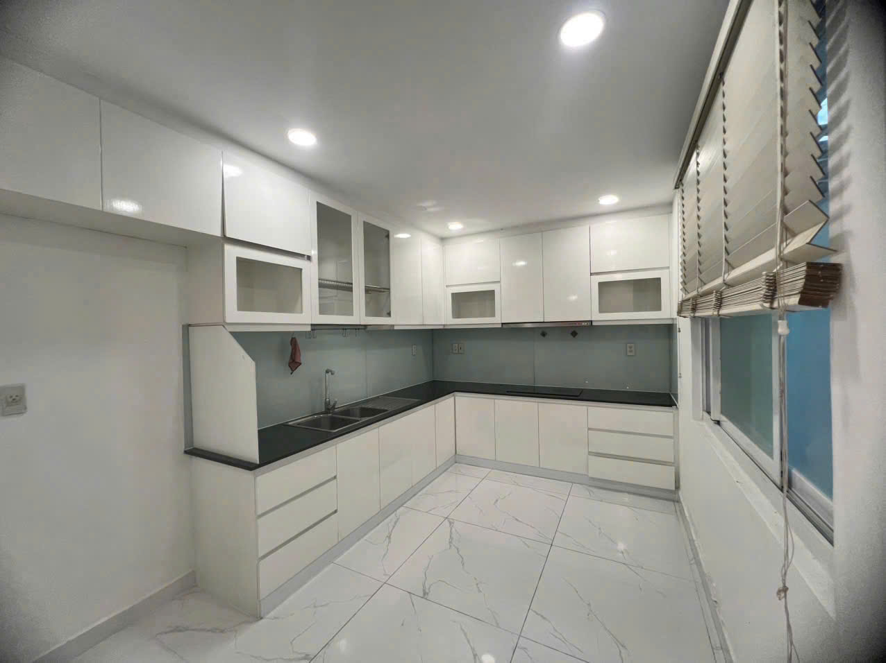 Cho thuê Biệt thự Phường Phú Mỹ, Quận 7, Diện tích 140m², Giá 45 Triệu/tháng 12