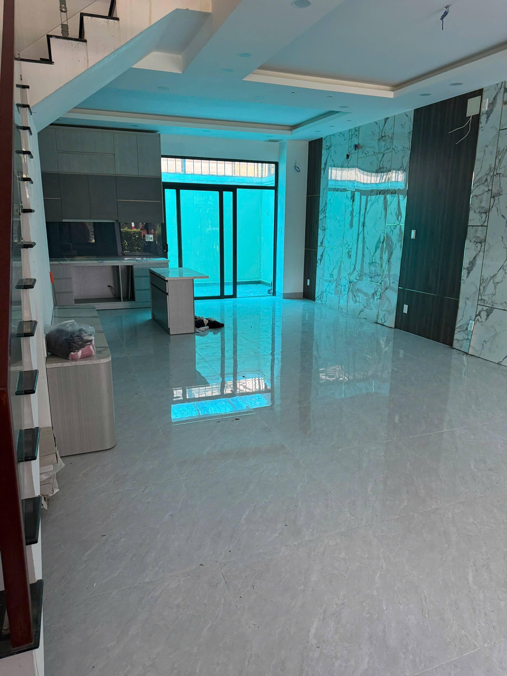 Cho thuê Nhà mặt tiền Phường Phú Hữu, Quận 9, Diện tích 102m², Giá 30 Triệu/tháng 2