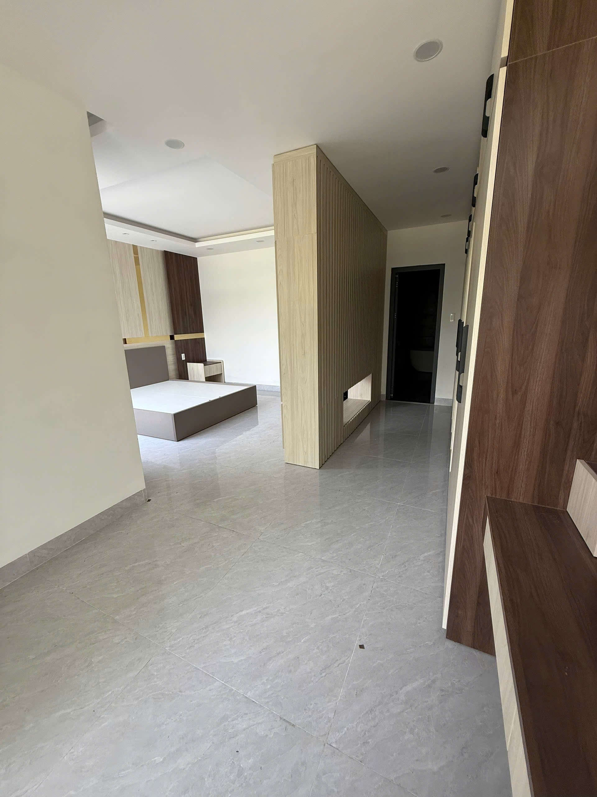 Cho thuê Nhà mặt tiền Phường Phú Hữu, Quận 9, Diện tích 102m², Giá 30 Triệu/tháng 8