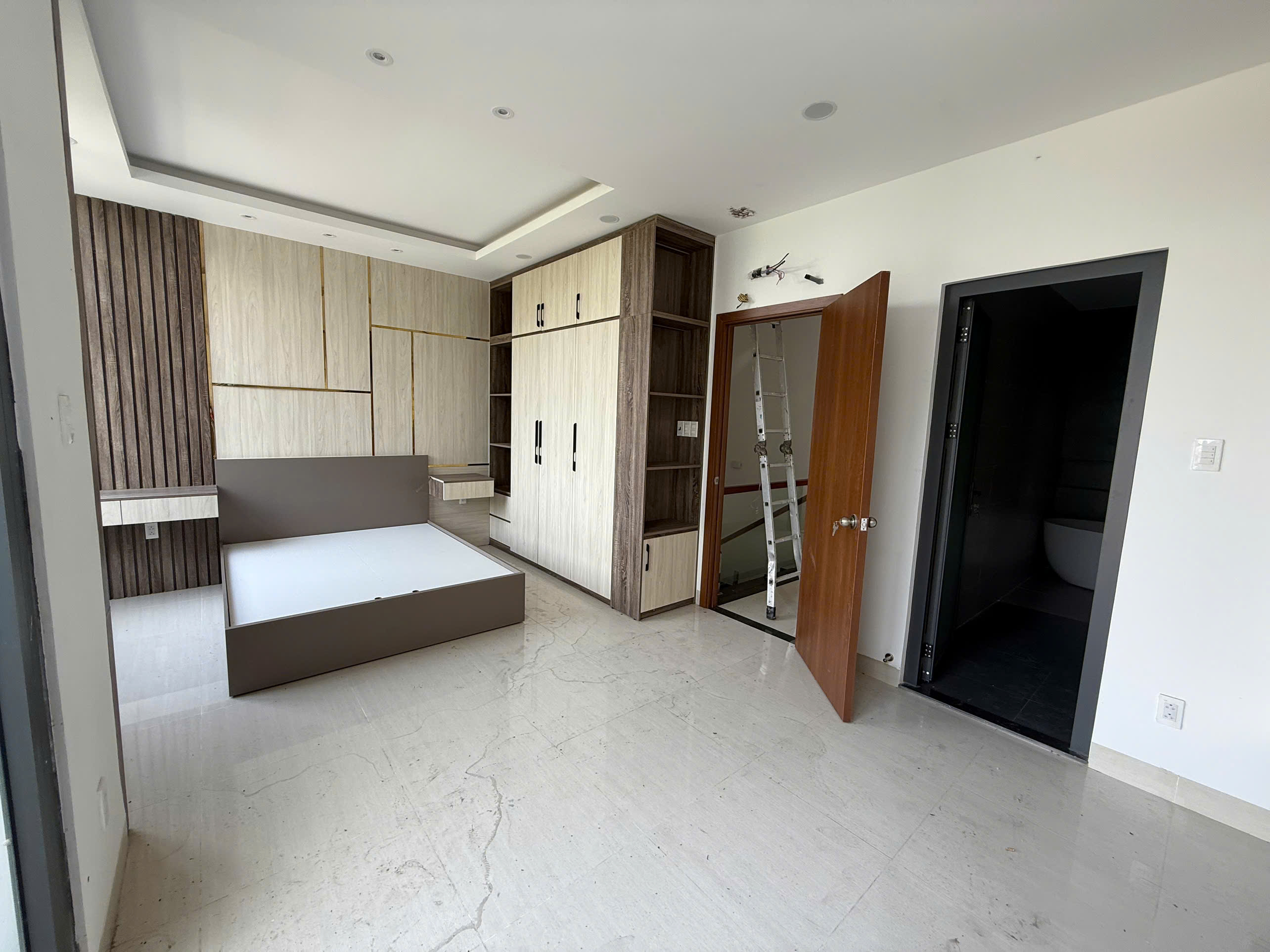 Cho thuê Nhà mặt tiền Phường Phú Hữu, Quận 9, Diện tích 102m², Giá 30 Triệu/tháng 11