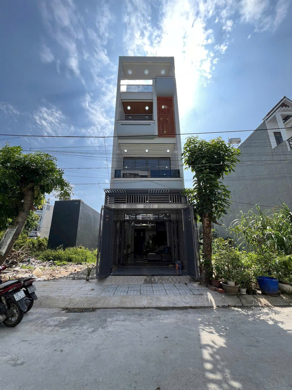 Bán nhà đường D18, KDC Cát Tường Phú Sinh, Đức Lập Hạ dt 65,2m2. 3 lầu, 4pn,4wc giá 3,45 tỷ