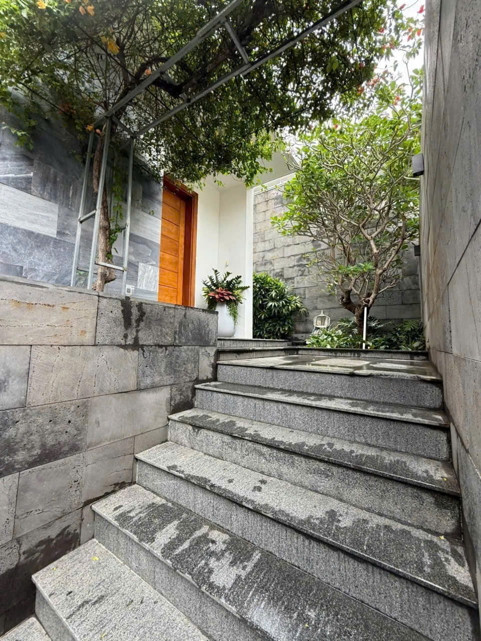 Cần bán Nhà mặt tiền Phường Thảo Điền, Quận 2, Diện tích 171m², Giá Thương lượng 9