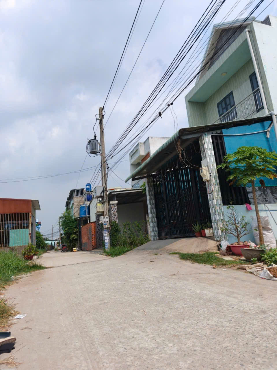 Bán đất thổ cư đường beton 4m xã Đức Hòa Đông dt 112m2 giá 1,35 tỷ 2