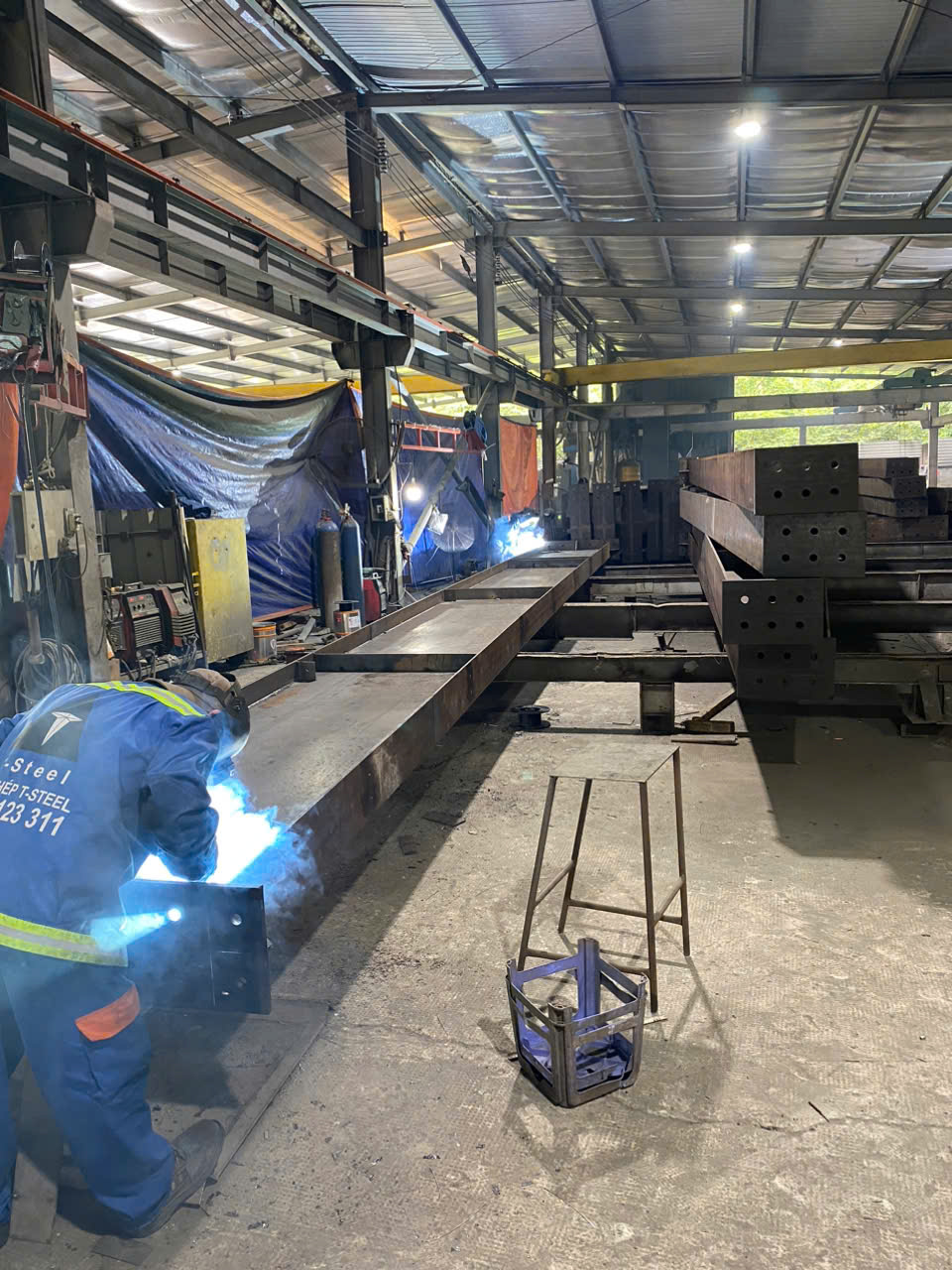 Bán nhà xưởng xã Nhuận Đức, Củ Chi tdt 7000m2 ( 3060m2 thổ ) giá 40 tỷ 9