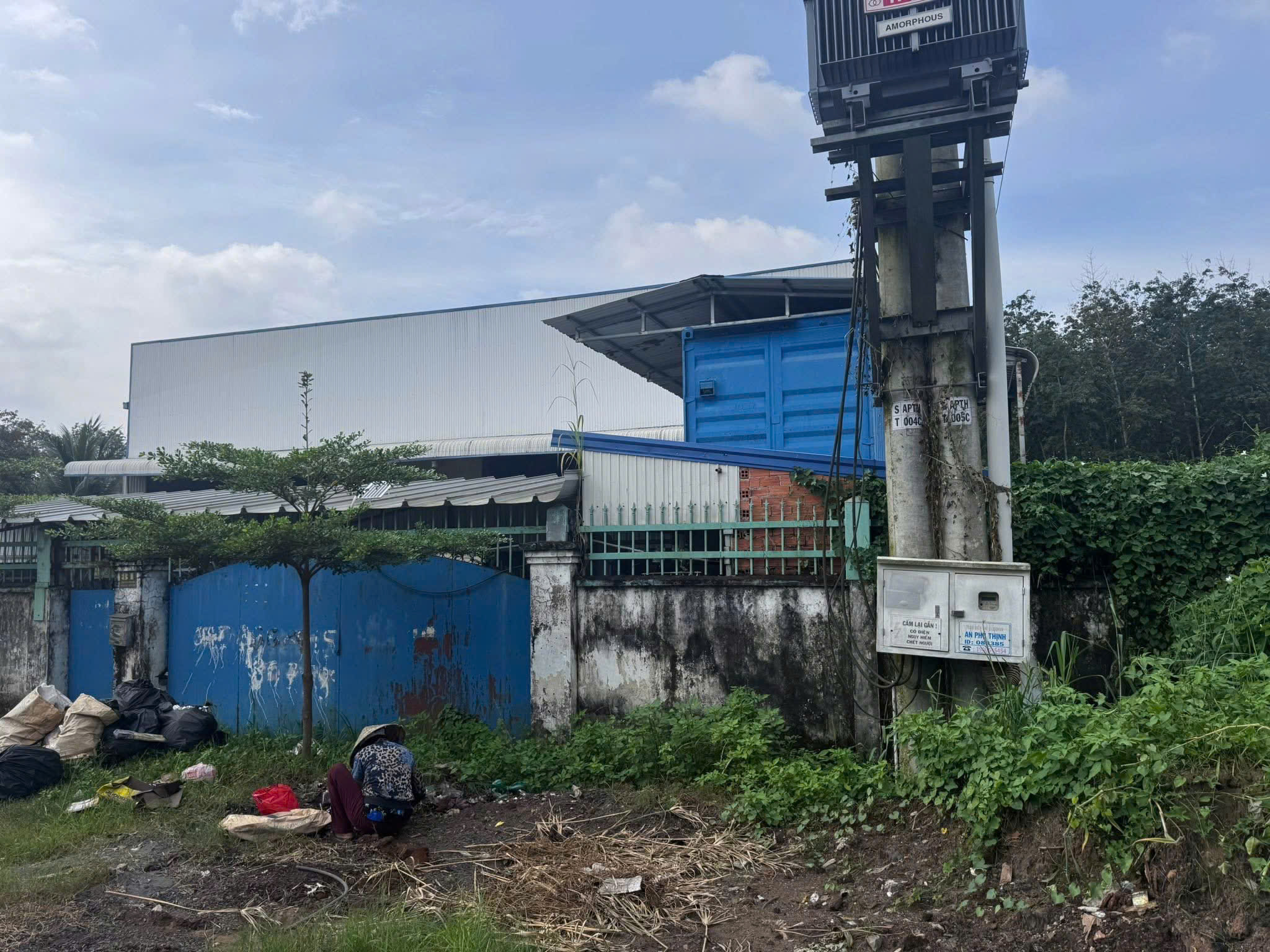 Bán nhà xưởng xã Nhuận Đức, Củ Chi tdt 7000m2 ( 3060m2 thổ ) giá 40 tỷ 12