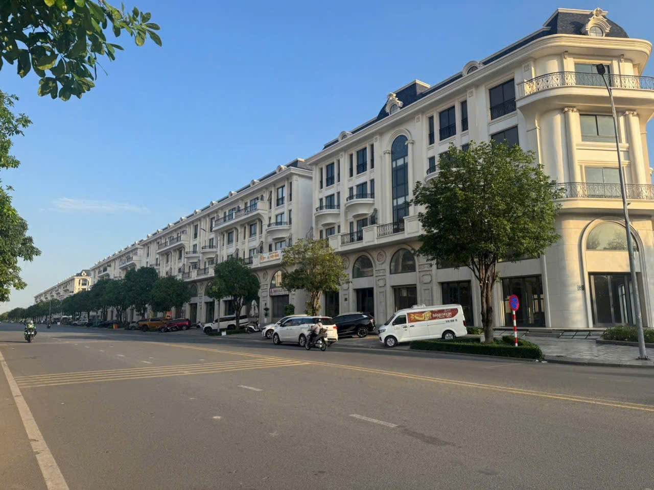 Cho thuê Nhà mặt tiền Phường Hiệp Bình Phước, Thủ Đức, Diện tích 100m², Giá 150 Triệu/tháng