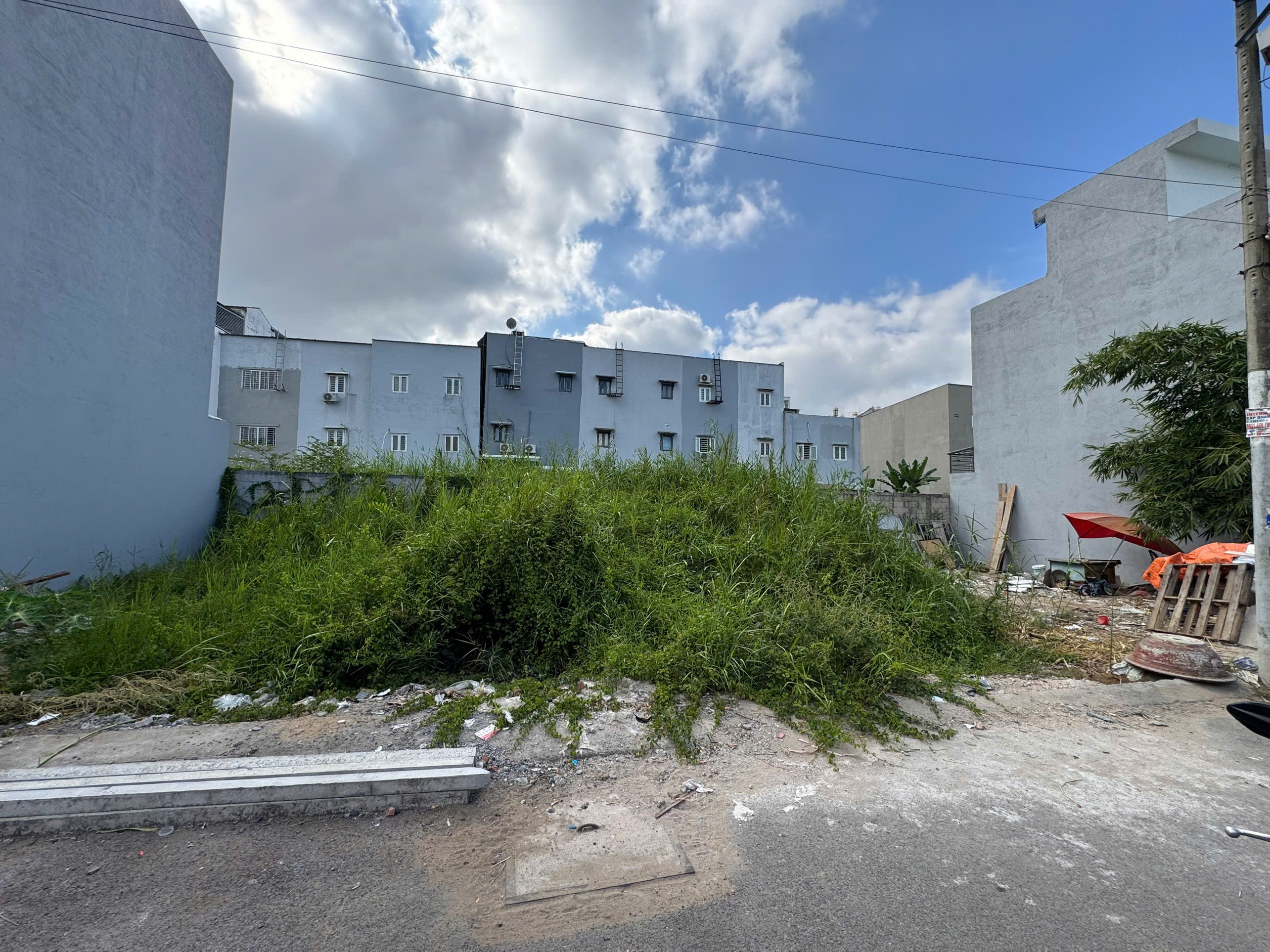 HÓT - GẤP BÁN ĐẤT PHƯỚC KIỂNG 5.8 x 22 CHỈ 5 TỶ 150 ĐƯỜNG 8M 2