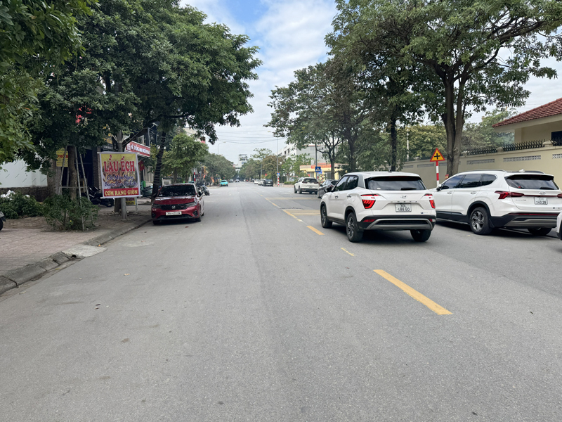 Bán Đất Mặt Phố Nguyễn Khiêm Ích 140m2: Mặt Tiền 7m - Tuyến Phố Đẹp Nhất Trâu Quỳ