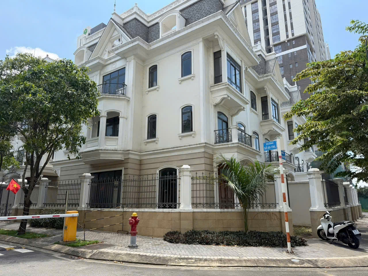 Cần bán Biệt thự Phường Thạnh Mỹ Lợi, Quận 2, Diện tích 222m², Giá 50 Tỷ 12