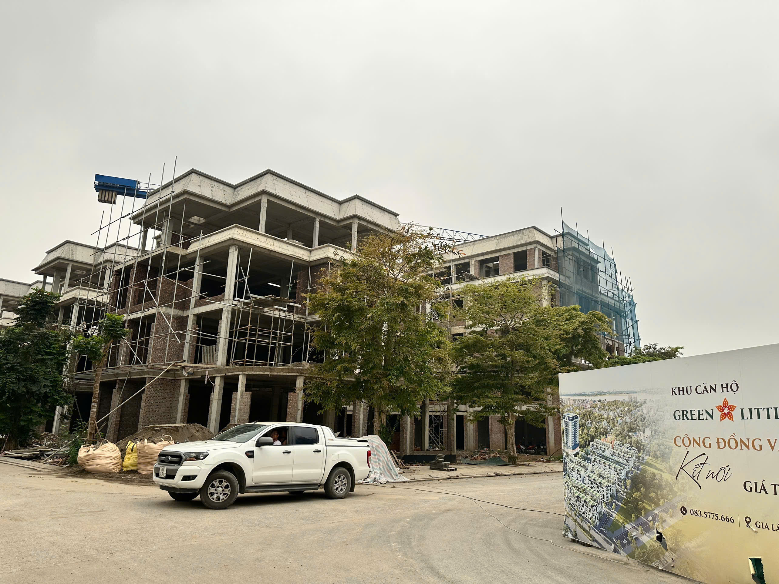 BÁN NHÀ Ở LIỀN KỀ CỔ BI DT 90M2 VÀI BƯỚC RA TRƯỜNG HỌC CÁC CẤP THOÁNG MÁT Ở SƯƠNG NHỈNH 15 TỶ 3