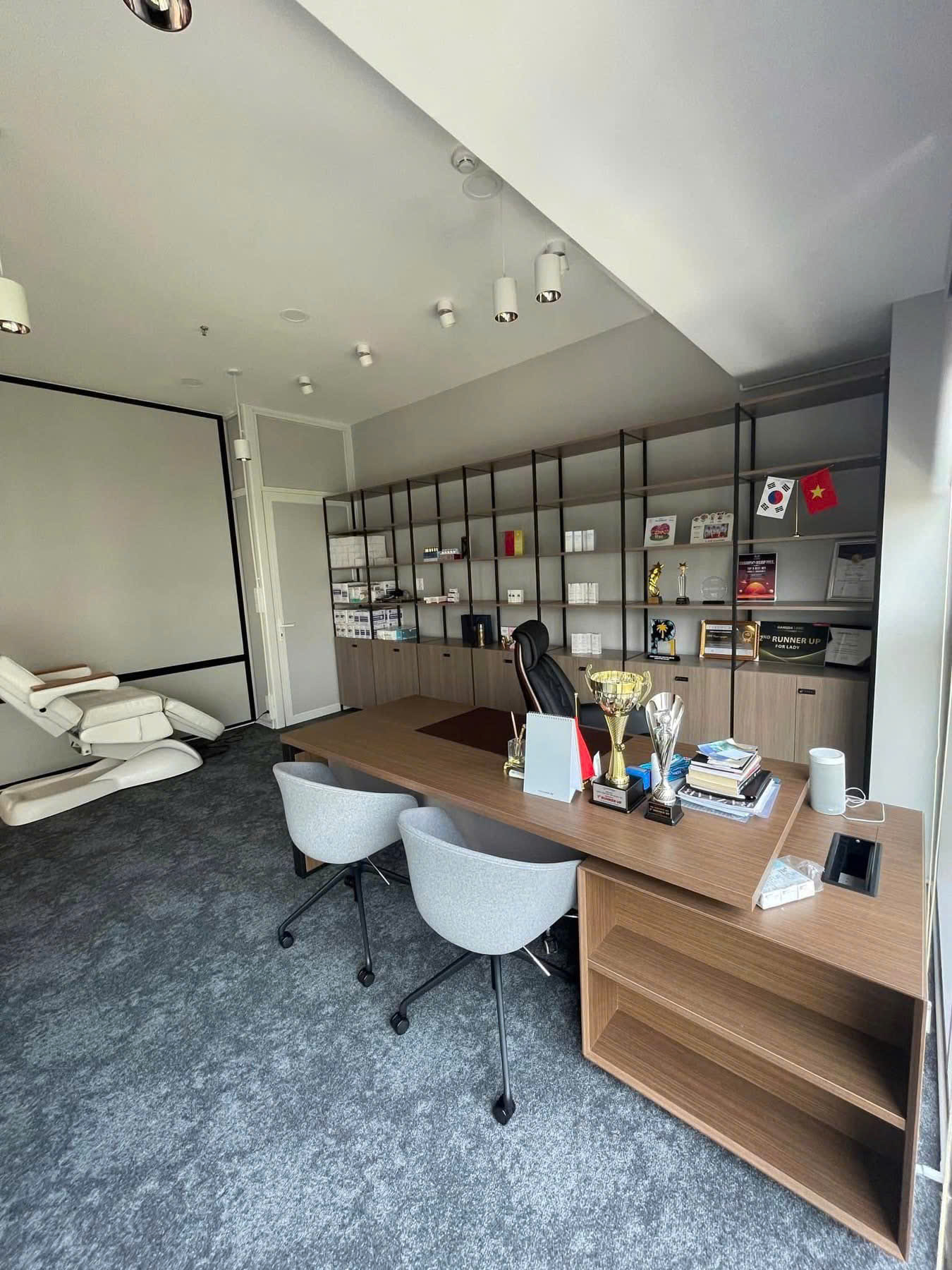 Cho thuê Văn phòng Phường Thủ Thiêm, Quận 2, Diện tích 80m², Giá 35 Triệu/tháng