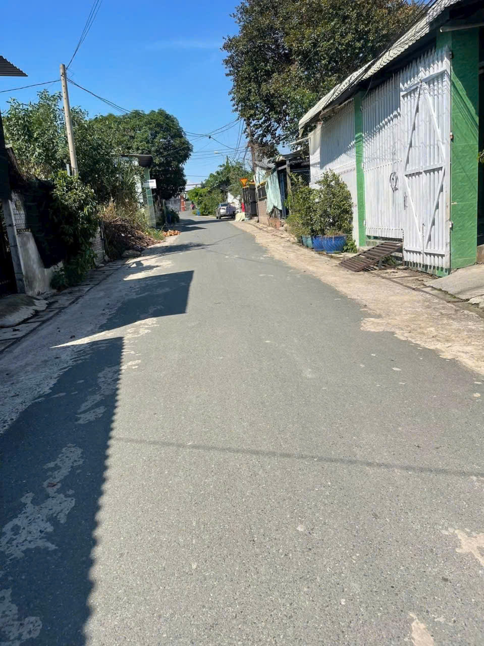 Bán đất mặt tiền đường nhựa 65 , xã Tân Thạnh Đông dt 98,6m2 ( 70m2 thổ ) giá 2,2 tỷ 2