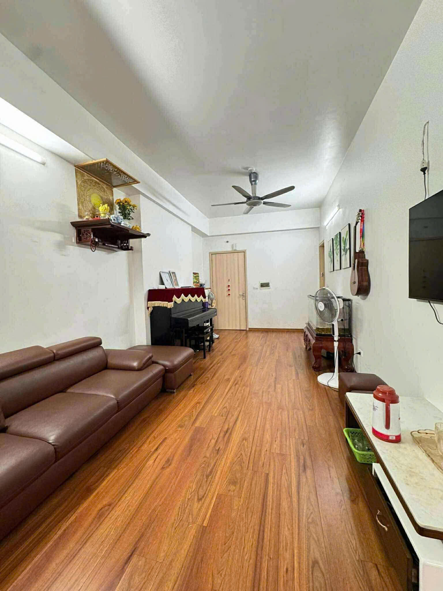 Chính chủ cần bán căn hộ tầng 10-HH02B ( 5 tòa mới) Thanh Hà-Hà Đông