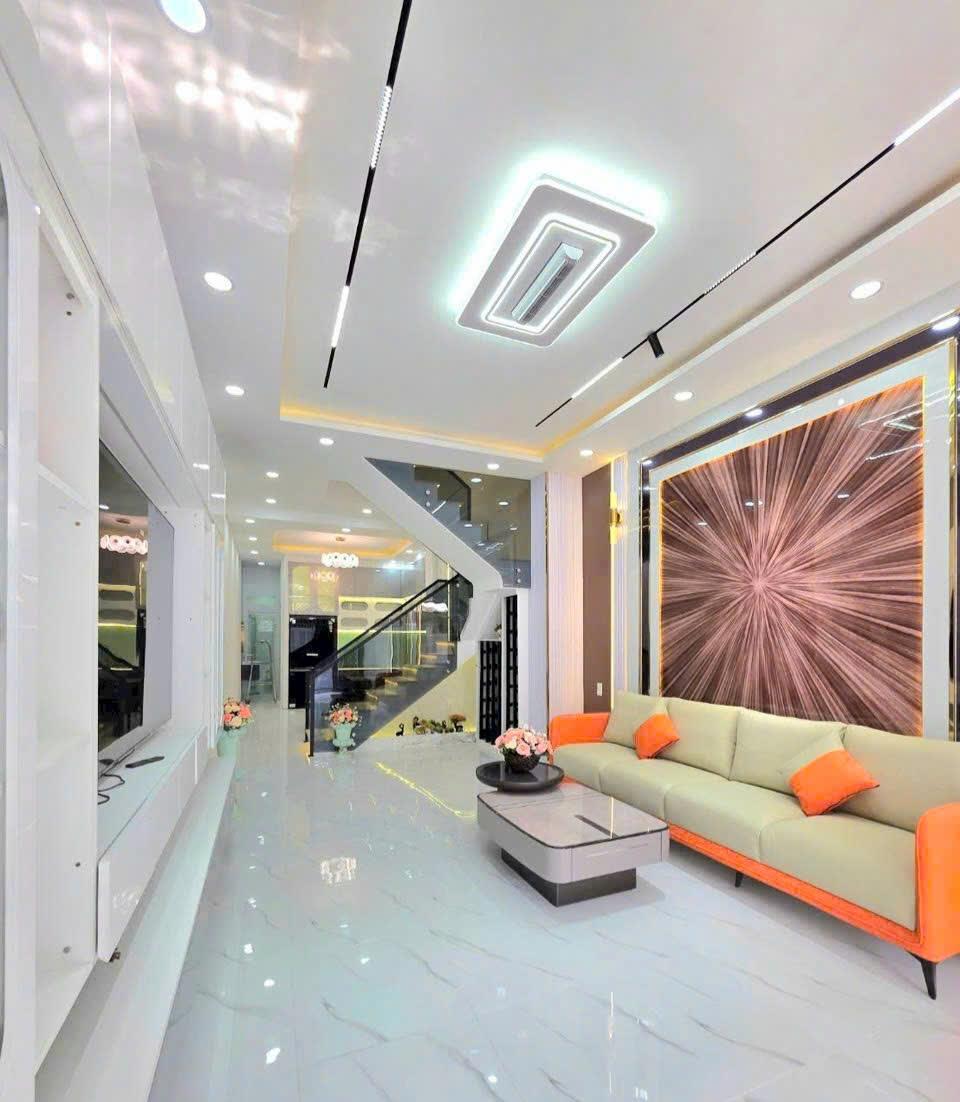 NHÀ 3 TẦNG NGUY NGA, XE HƠI ĐỔ CỬA, CÁCH PHÚ MỸ HƯNG 10 PHÚT, 8.6 TỶ 3