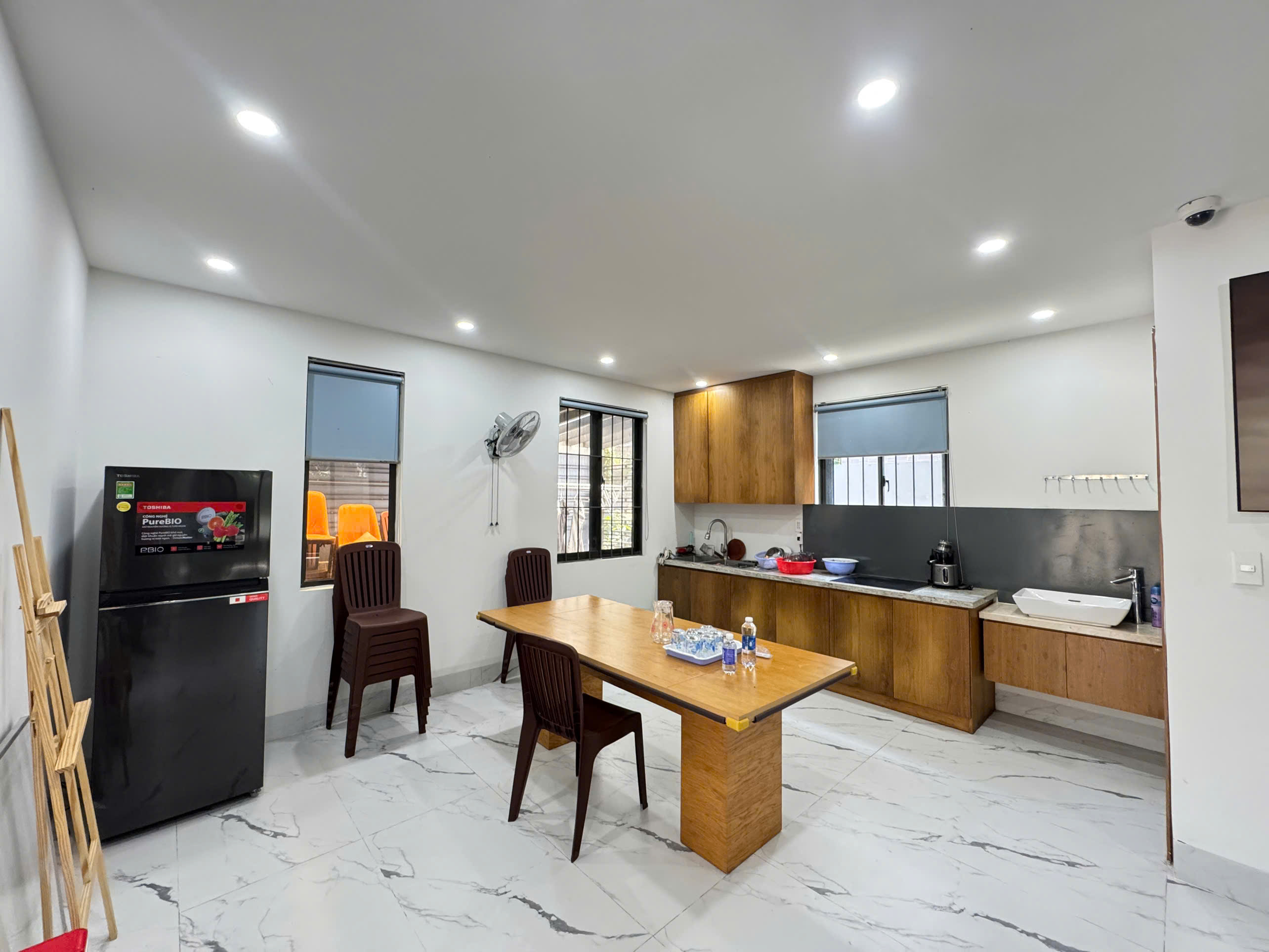 Cho thuê Nhà mặt tiền Quận 9, Hồ Chí Minh, Diện tích 169m², Giá Thương lượng 3