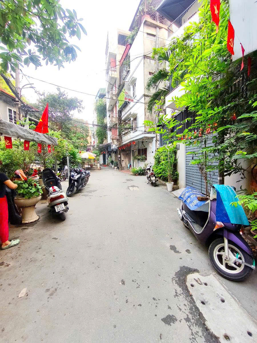 BÁN NHÀ PHỐ ĐÔNG TÁC, ĐỐNG ĐA, KINH DOANH, Ở SƯỚNG, CẠNH VINCOM, DT 90M2* GIÁ 20 TỶ