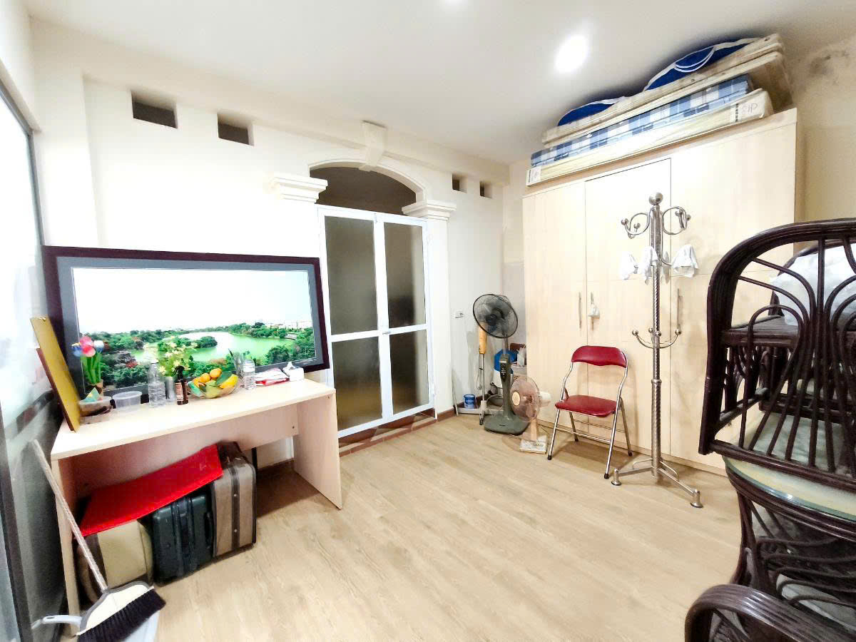 BÁN NHÀ PHỐ ĐÔNG TÁC, ĐỐNG ĐA, KINH DOANH, Ở SƯỚNG, CẠNH VINCOM, DT 90M2* GIÁ 20 TỶ 2