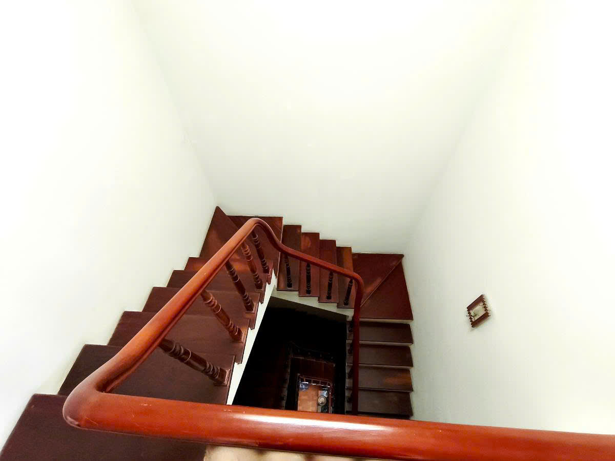 BÁN NHÀ PHỐ ĐÔNG TÁC, ĐỐNG ĐA, KINH DOANH, Ở SƯỚNG, CẠNH VINCOM, DT 90M2* GIÁ 20 TỶ 3