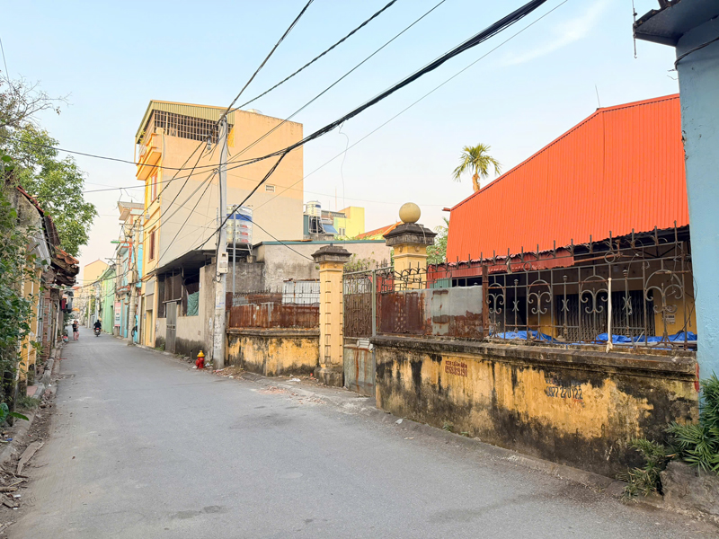 Chính chủ bán 304m2 đất thôn Kiêu Kỵ, Gia Lâm. Cách Vin 200m, đường ô tô tránh, phù hợp nhà vườn 3