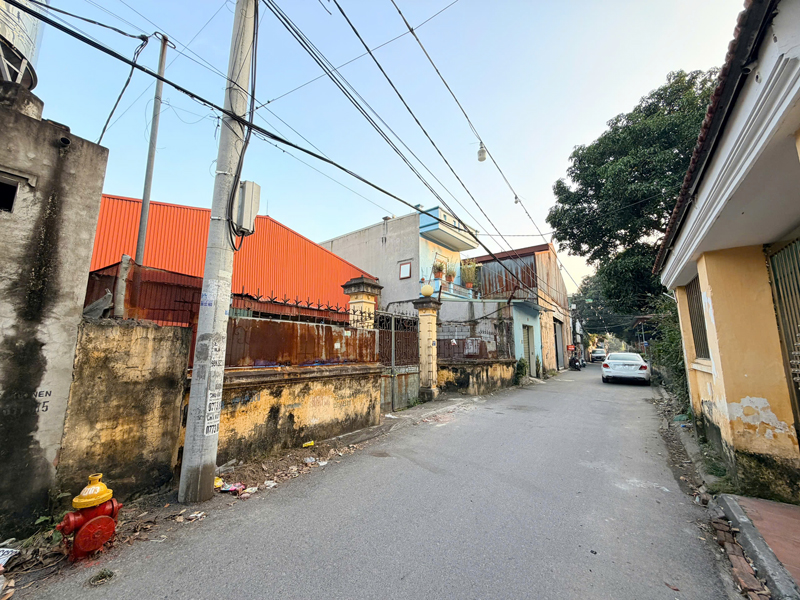 Chính chủ bán 304m2 đất thôn Kiêu Kỵ, Gia Lâm. Cách Vin 200m, đường ô tô tránh, phù hợp nhà vườn 4