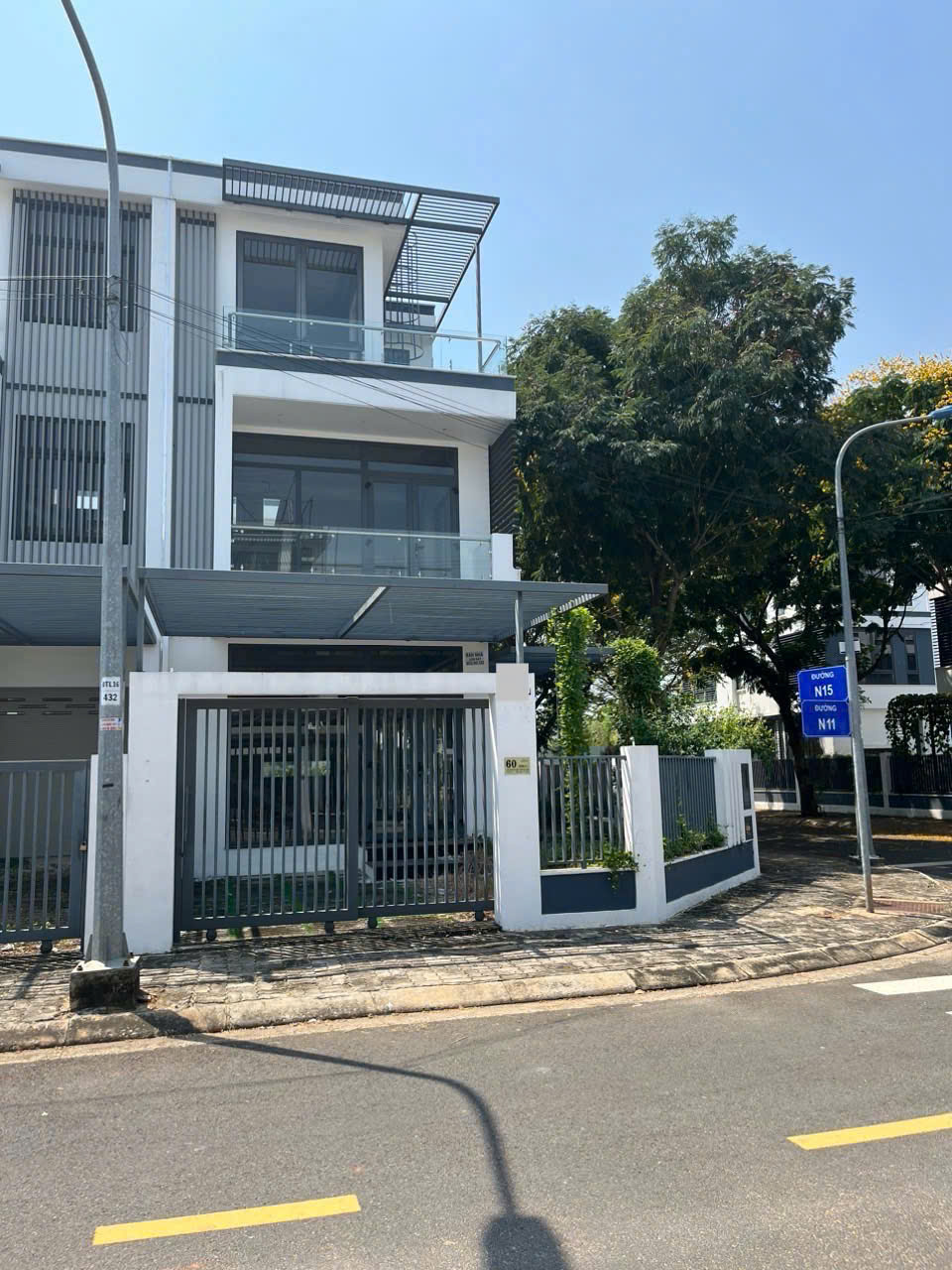 Cần bán Biệt thự Phường Long Trường, Quận 9, Diện tích 155m², Giá 13.5 Tỷ 2