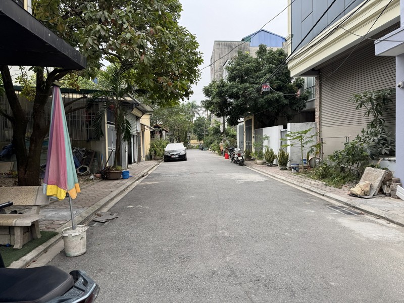 Bán Nhà C4 Tái Định Cư Cổ Bi 122,5m2 - Mặt Tiền 6,86m - Ô Tô Tránh - Tiện Ích Đầy Đủ 3